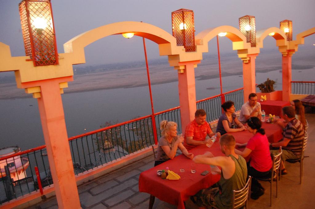 Puja Guest House Varanasi Exterior photo