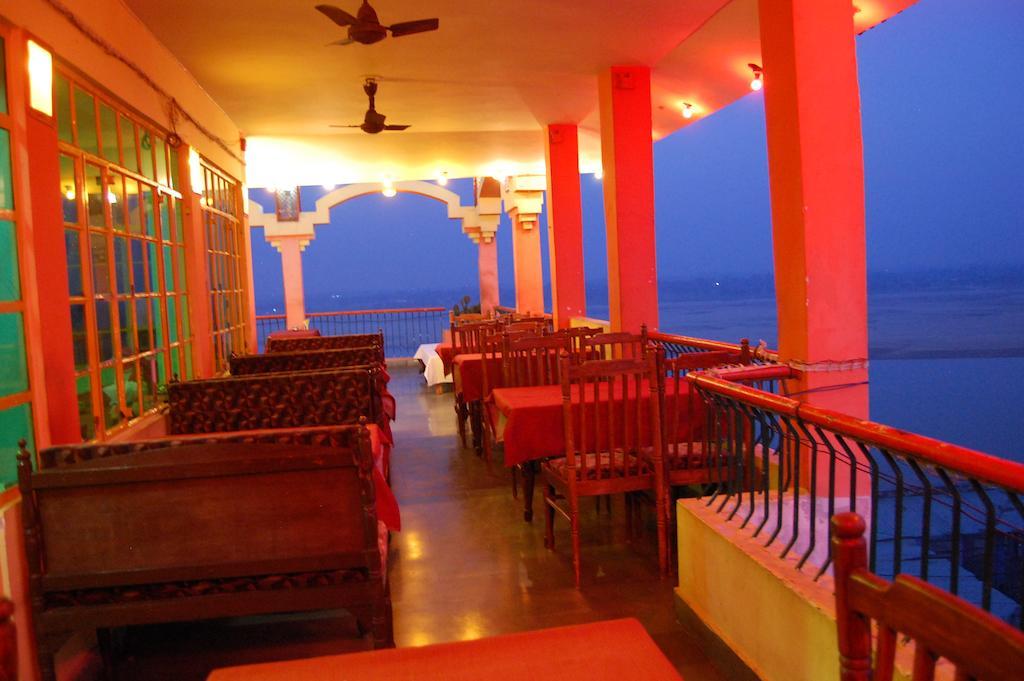 Puja Guest House Varanasi Exterior photo