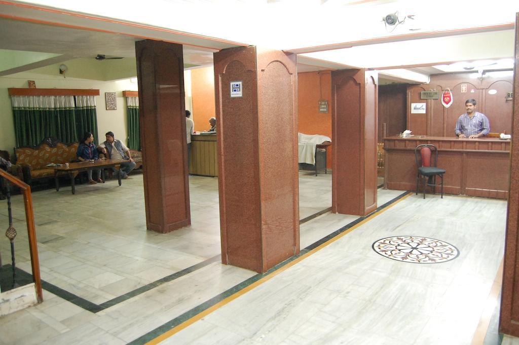 Puja Guest House Varanasi Exterior photo